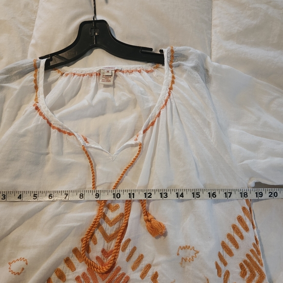 Sundance Tunic Top Size Med Embroidered - Picture 5 of 9